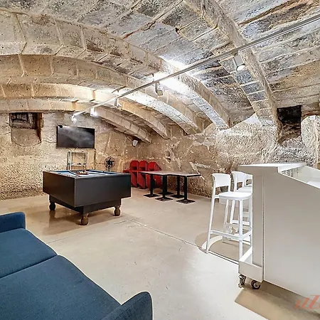 Chic 4br Maltese Gem With Game In 펜션 *