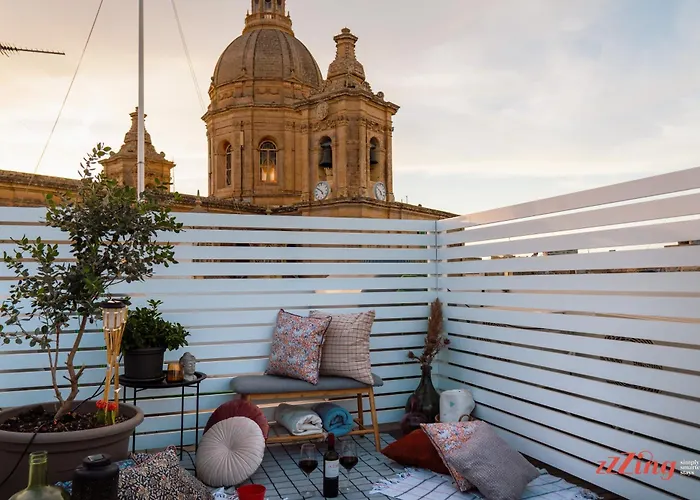 Modern Maltese Gem With Game Cellar Casa de Férias Siggiewi