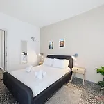Chic 4br Maltese Gem With Game In