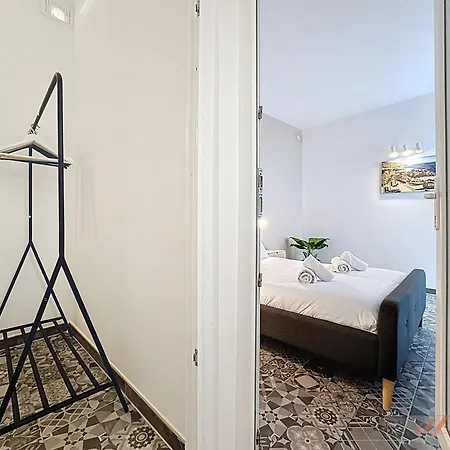 Dom wakacyjny Chic 4br Maltese Gem With Game In Siggiewi