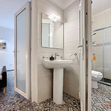 Chic 4br Maltese Gem With Game In Siggiewi