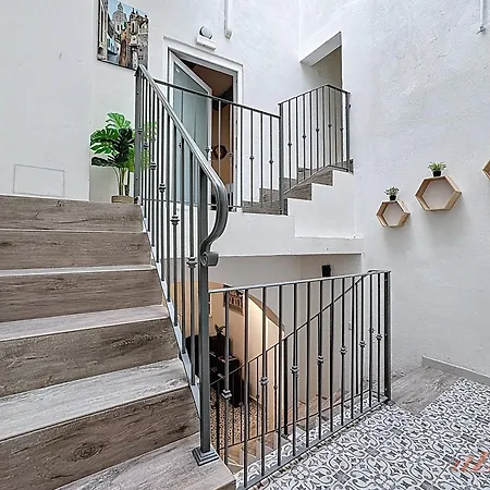 Dom wakacyjny Chic 4br Maltese Gem With Game In