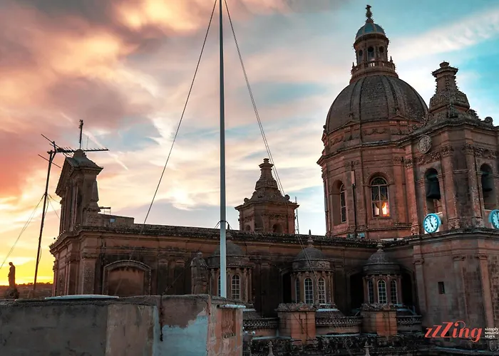 Vakantiehuis Modern Maltese Gem With Game Cellar Siggiewi