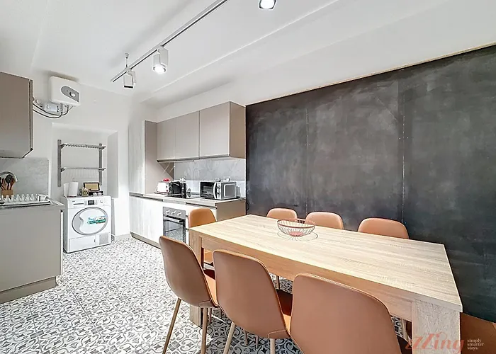 Vakantiehuis Modern Maltese Gem With Game Cellar